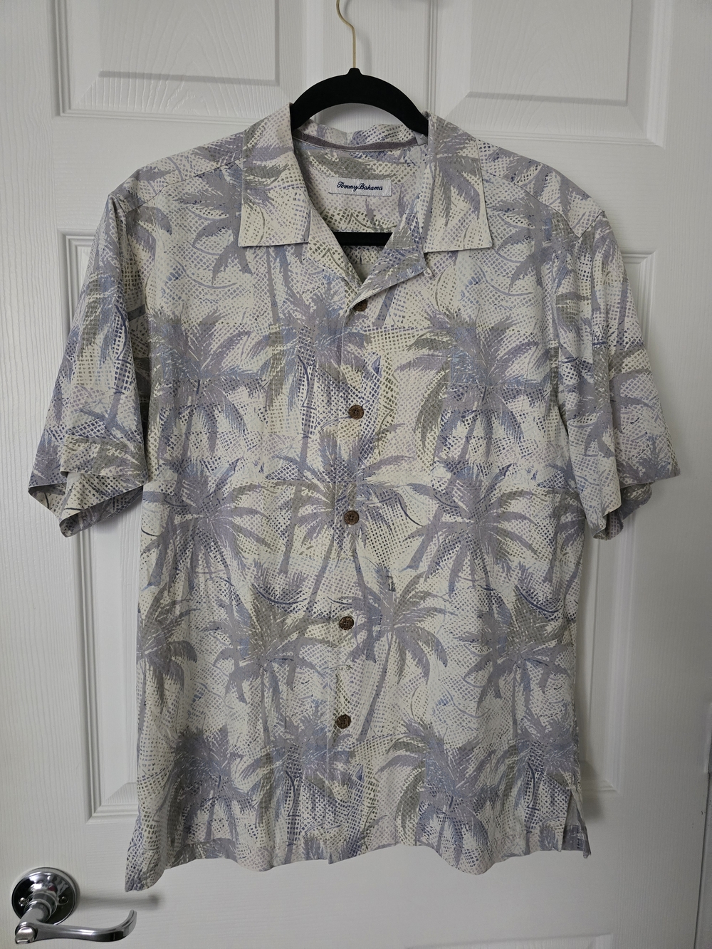 Tommy Bahama Bundle - Picture 2 of 5